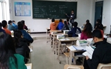讓青年教師在聽課中收獲、在評課中成長