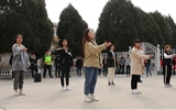 電子信息工程系分團(tuán)委組織開展“你我共牽手，愛(ài)心送溫暖”志愿服務(wù)活動(dòng)